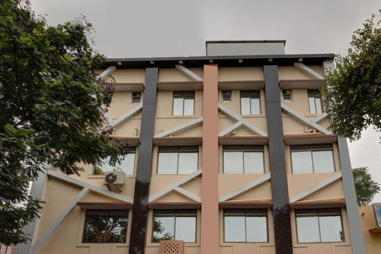 Oyo Hotel Satguru Jamshedpur Esterno foto